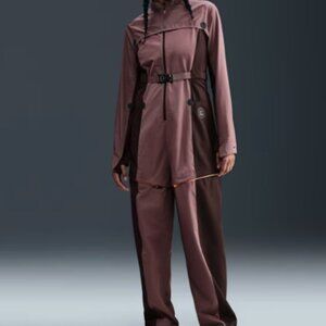 Nike ISPA Women's Adaptable Jumpsuit  Size M